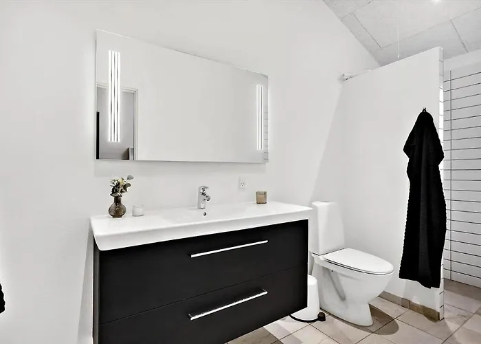 4492-hvide-sande-tingodden-521 بيت للعطل